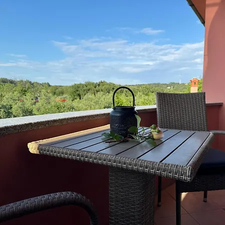 Ancora Apartment *